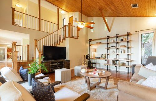 Comanche Trail House | Dawson by AvantStay Serene Austin Home set Amongst nature w Pool Close to Lake Travis