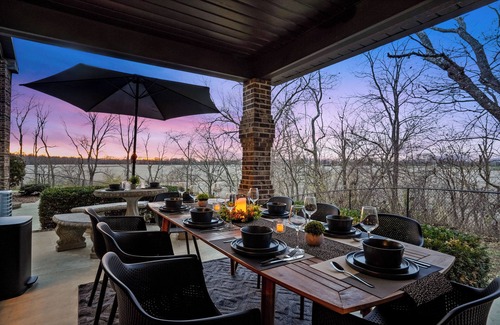 Laurelville House | Daybed-SunsetViews-EpicGameroom-Hottub-PetsOK