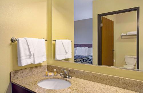 Perry Hotel | Days Inn by Wyndham Brigham City