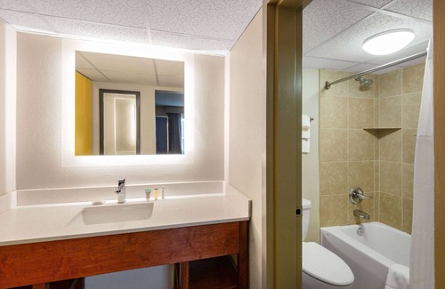 Charlottesville Hotel | Days Inn by Wyndham Charlottesville/University Area