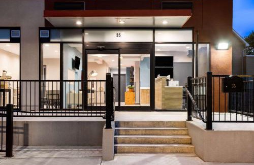 Port Richmond Hotel | Days Inn by Wyndham Staten Island