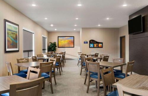 Yorkton Hotel | Days Inn & Suites by Wyndham Yorkton