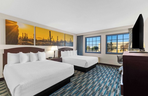 Mesa Hotel | Days Inn & Suites by Wyndham Mesa Near Phoenix