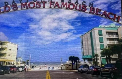 Daytona Beach Shores Apartment | Daytona beach Shores beachfront exclusive cove