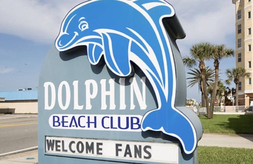 Daytona Beach Shores Hotel | Daytona Ocean Front 2/13-2/19/2026 w/2 Daytona 500 Sun tickets. Taxes included.