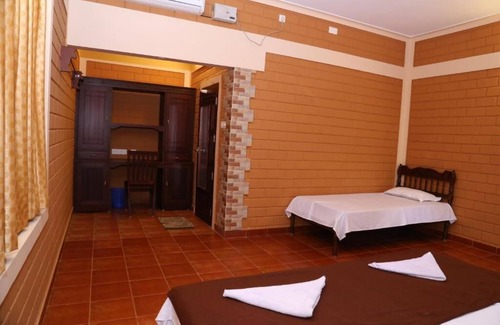 Alappuzha Bed & Breakfast | Dazzle Dew Memories - Deluxe Double Room