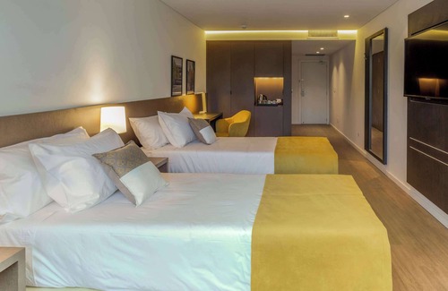 La Plata Hotel | Dazzler by Wyndham La Plata