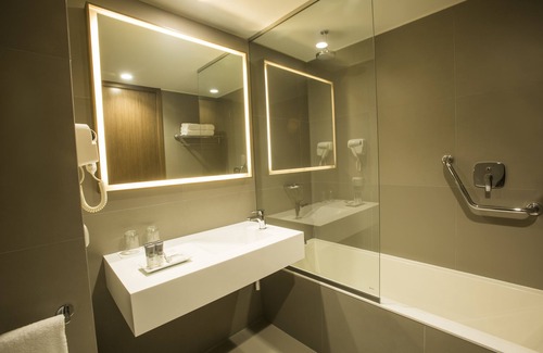 Sector 1 Hotel | Dazzler by Wyndham Lima San Isidro