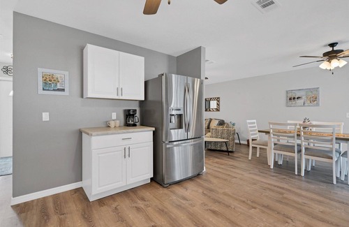 Port Charlotte House | DBD1014 Summary: Port