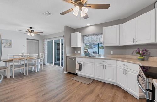 Port Charlotte House | DBD1014 Summary: Port