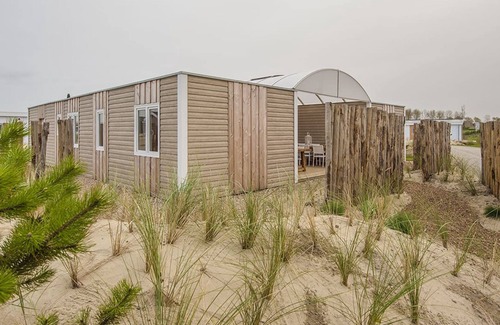 Municipality of Hellevoetsluis House | De Duinpan 12 by Interhome