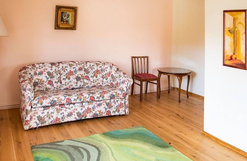 Ziegenhals Apartment | Cosy Villa in Königs Wusterhausen OT Niederlehme with Garden