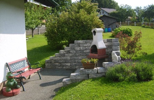 Rittsteig Apartment | Vacation home 120sqm with covered terrace and barbecue facilities