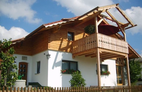 Rittsteig Apartment | Vacation home 120sqm with covered terrace and barbecue facilities
