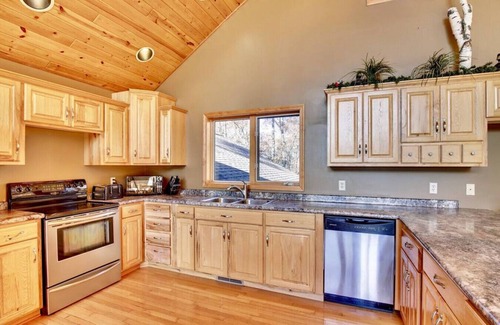 Breezy Point House | Deacon's Lodge Golf: Overlooking Pelican Lake - Breezy Point