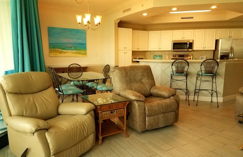Orange Beach Condo | DEALS RENT WEEK/MONTH,OCT 13-16,19-DEC 31,WATER SLIDE,POOL,LAZY RIVERnnnnnnnnnn