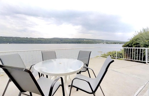 Watkins Glen Cottage | Dean Lake House:"Historic Seneca Lake Home"