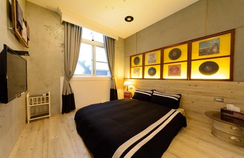 West Central District House | DearHouse