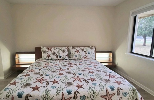 St Andrews House | <:>< DEC -JAN WINTER SPECIALS, COURSE VIEW, 2 /2 CLOSE 2 BEACH, RESTAURANTS,POOL