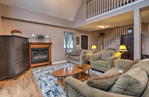 Osage Beach House | Deck and Fire Pit Lake-View Osage Beach Home!