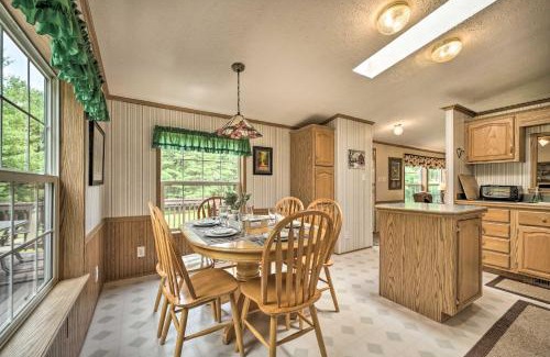 Benezette House | Deck, Fire Pit and Yard Mountain Escape!