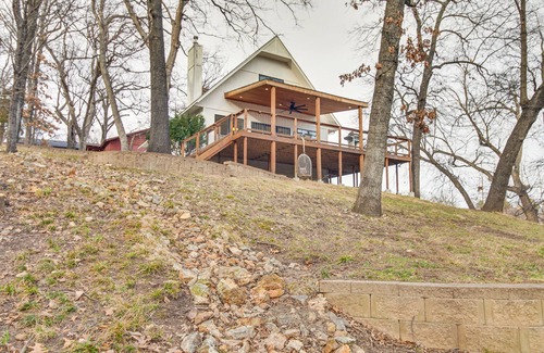 Afton House | Deck + Kayaks: Grand Lake of the Cherokees Home