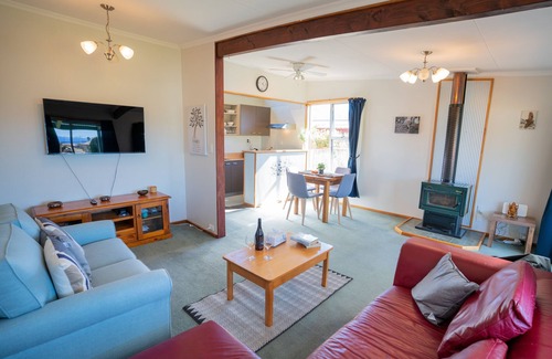 Te Anau House | Dee's on Bligh - Te Anau Holiday Home