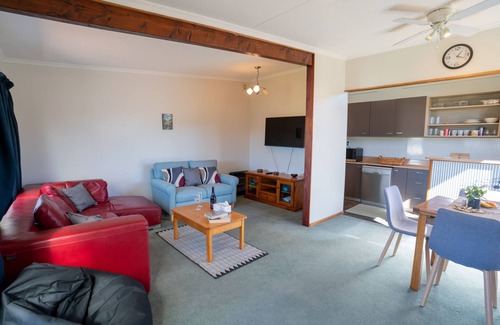 Te Anau House | Dee's on Bligh - Te Anau Holiday Home