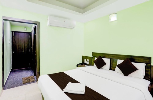 Puri Hotel | Deep Ganga inn TripandTrip