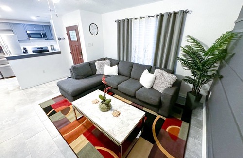 Copperas Cove House | Deer Hill - Charming 3-bedroom house with WiFi and AC overlooking Copperas Cove