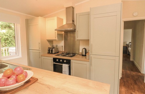 Liverton Cottage | DEER PARK 9 - COPSE CORNER, pet friendly, with pool in Chudleigh