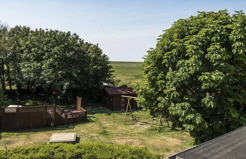 Westerhever House | Deichblick mit Terrasse - Kirchspielkrug Westerhever