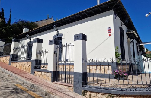 Malaga-Este Villa | Del Parque Flats Balneario de Pina