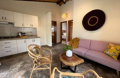 Gigante Cabin | Delicada Cabaña Cristal: