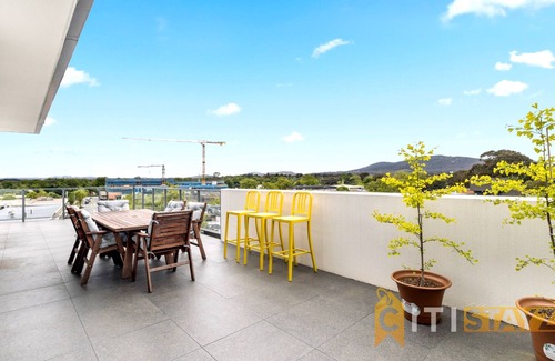 Dickson Apartment | Delight in Dickson -2bd 2bth Apt