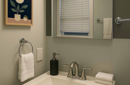 Ravenswood Apartment | Delightful 1BR Apt in Ravenswood