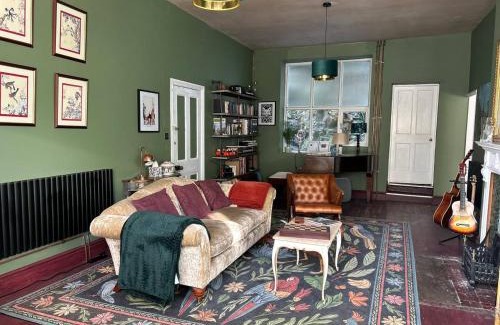 Matlock House | Delightful House in the Heart of the Matlocks!