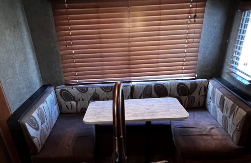 Pendleton House | Delightful RV placed at any local Campground