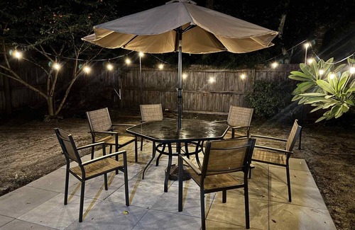 Deltona Lakes Cottage | Deltona Getaway, Near Orlando, Beach, Fire Pit