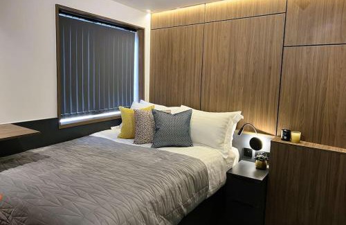Welford Apartment | Deluxe 1 Bed Studio 2A near Royal Infirmary & DMU