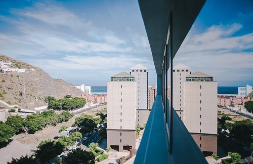 Santa Cruz de Tenerife Apartment | Deluxe apartment with pool Santa Cruz de Tenerife, City. Free: Wifi and garage