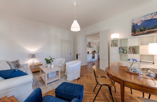 Reichenau an der Rax House | Deluxe Apartment (Top 1) - two bedrooms & winter garden & conservatory -Landhaus Blauer Spatz