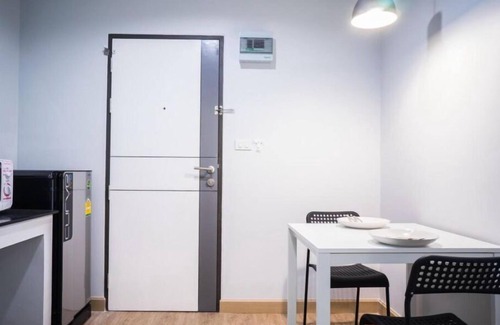 Chang Phueak Apartment | Deluxe Apartment for rent in Chiangmai (DVR-16)