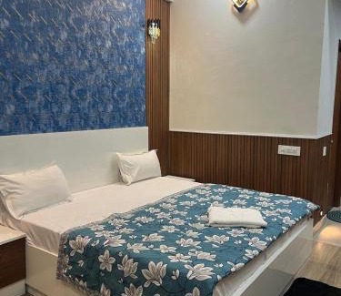 Greater Noida Apartment | Deluxe apartment -paramount