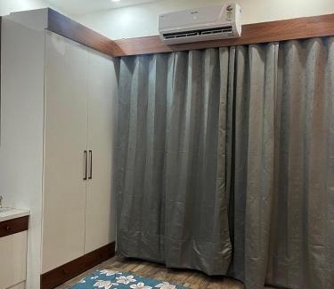 Greater Noida Apartment | Deluxe apartment -paramount