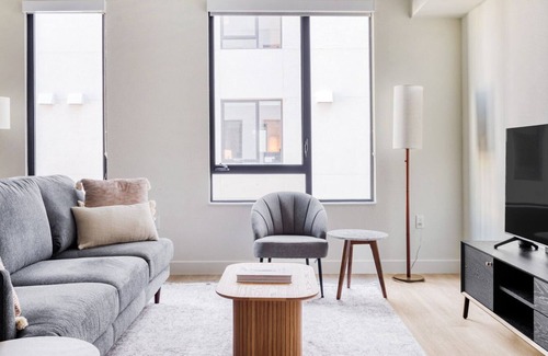 Downtown Berkeley Apartment | Deluxe Berkeley 1BR w/ W/D & Coworking, walkable to BART, by Blueground