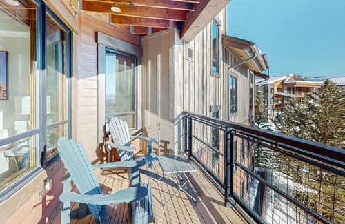 Steamboat Springs Condo | Deluxe condo next to Wildhorse gondola w/shared outdoor pool, hot tubs, gym