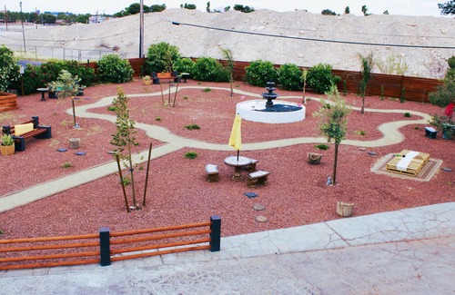 Las Vegas Strip Hotel | DELUXE DOUBLE BED 2 QUEEN BEDS - SLEEPS 4 - NON-SMOKING