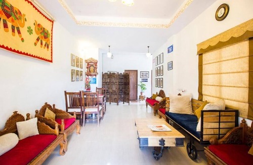 Jagatpura Hotel | Deluxe Double Room #2/W breakfastn