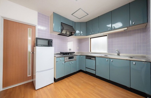 Minato Hotel | Deluxe Family Room 309/Osaka Ōsaka